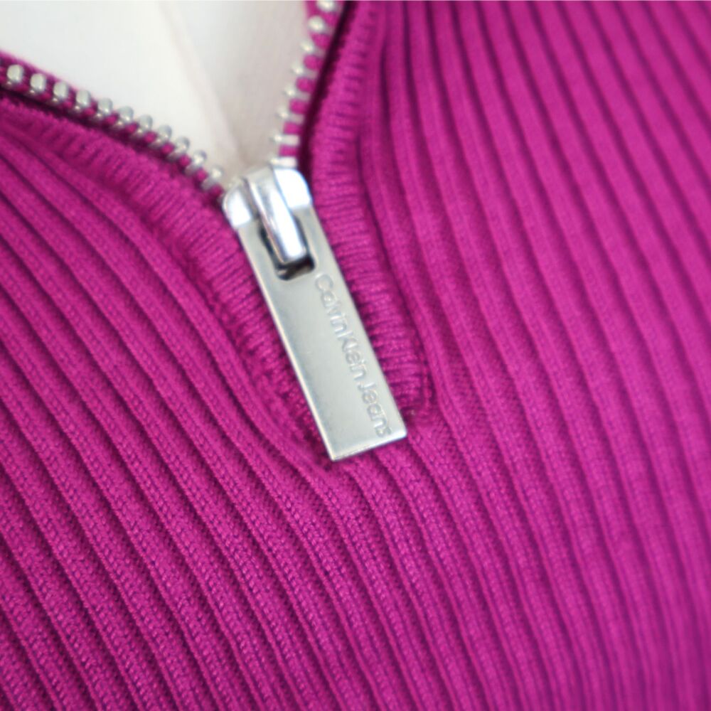 Calvin Klein Jeans Women's Sleeveless Quarter Zip Fuchsia Small - Picture 5 of 7